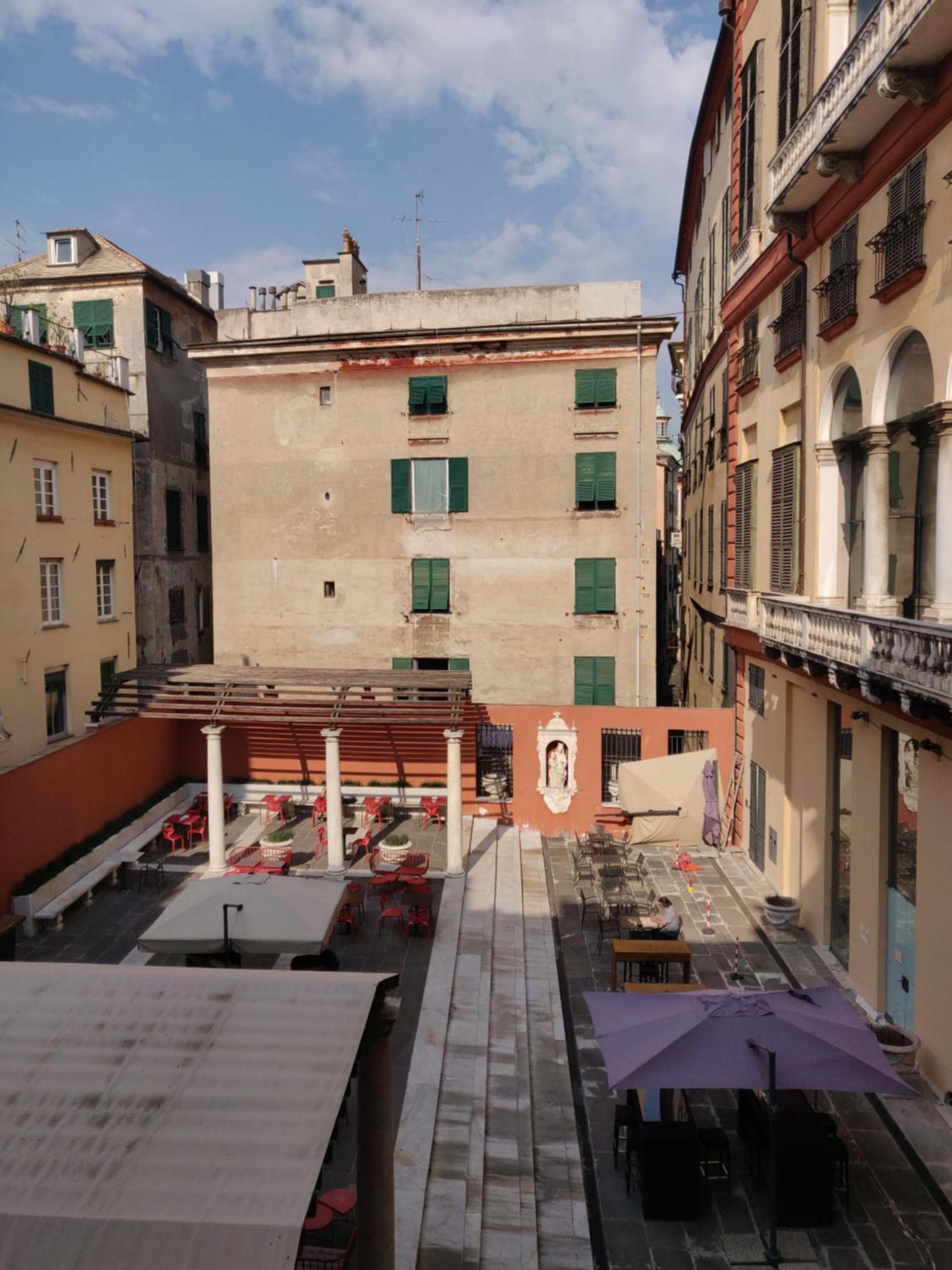Una Finestra Speciale Su Palazzo Rosso. Monolocale Genoa Exterior photo